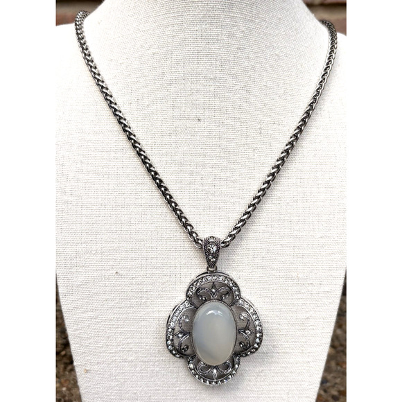 Marcasite Style Faux Moonstone Pendant Necklace Silver Tone Chain 32" - Picture 2 of 7